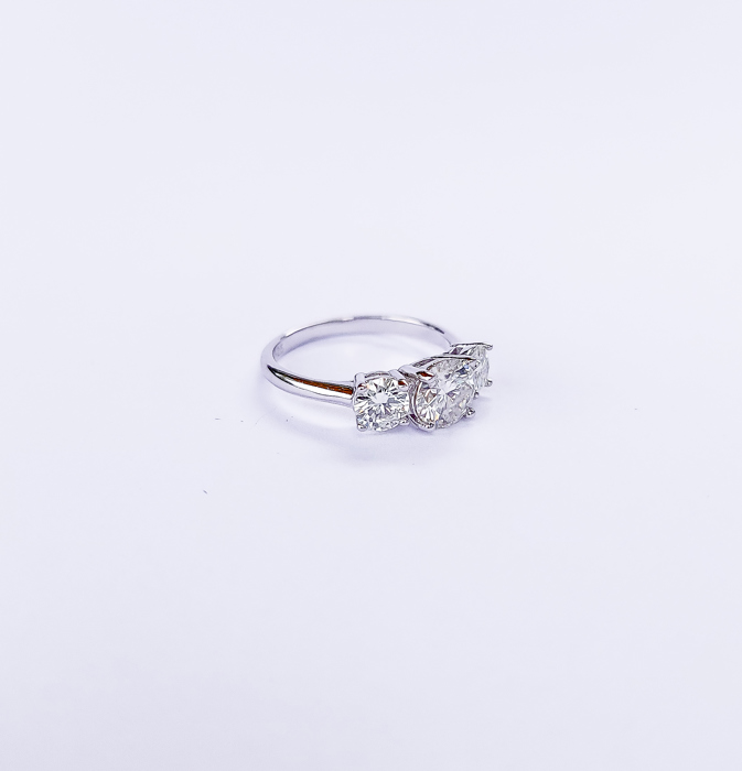 The Luisa Ring - 2 ct Moissanite