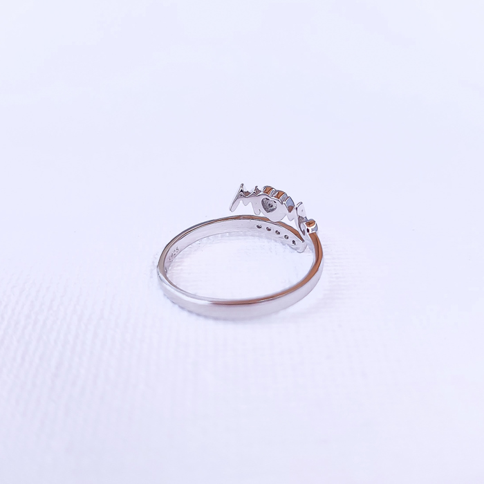 "I Love You Mom" Ring
