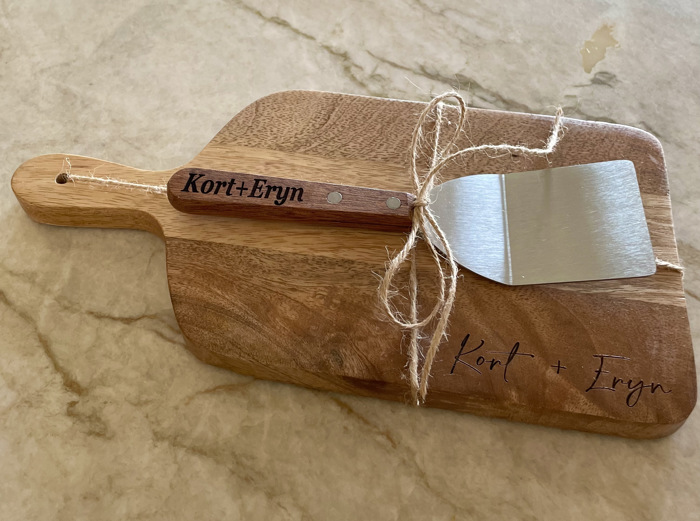 Custom Cutting Board with small Spatula
