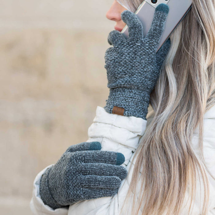 C.C� Chenille Touch Gloves