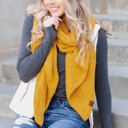  C.C� Draped Scarves