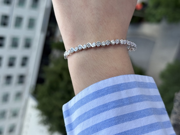 Sterling Silver Moissanite Infinity Tennis Bracelet (7")