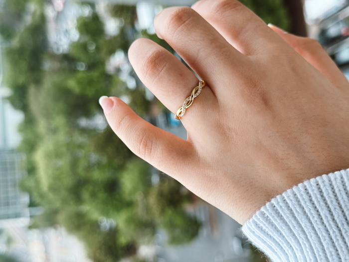 Sterling Silver Moissanite Pave Twisted Eternity Band