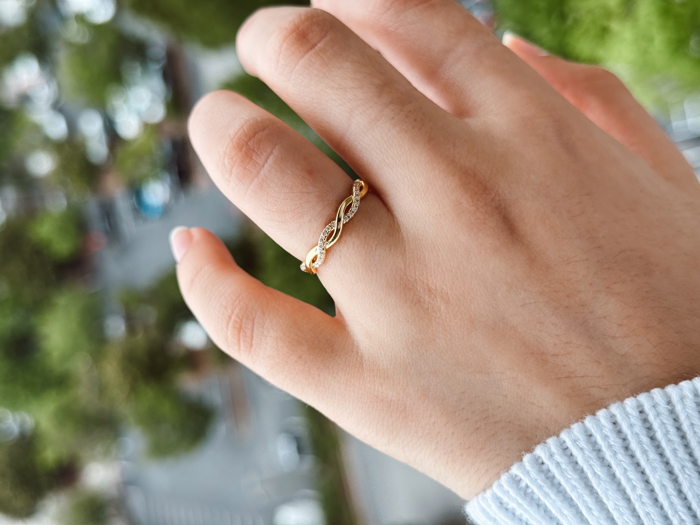 Sterling Silver Moissanite Pave Twisted Eternity Band