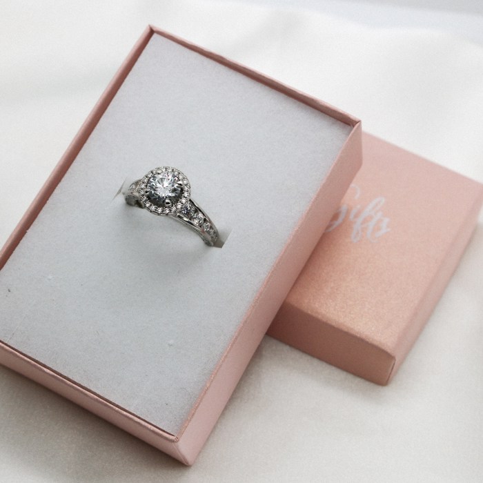 Sterling Silver 1.2CT Moissanite Engagement Ring