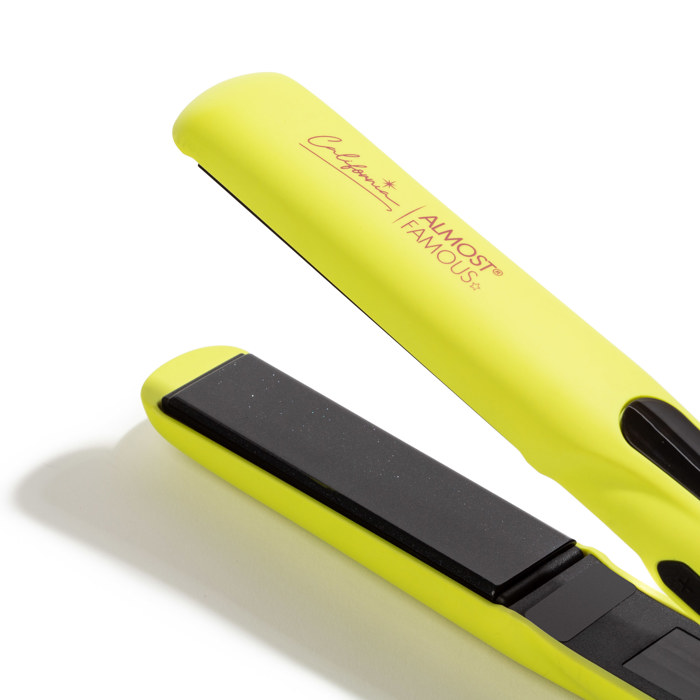 ALMOST FAMOUS - California Collection Digital Flat Iron