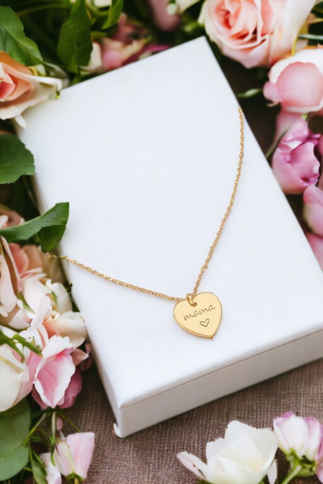 Gold Heart Mama Necklace Mothers Day Gift With FREE Gift Box!