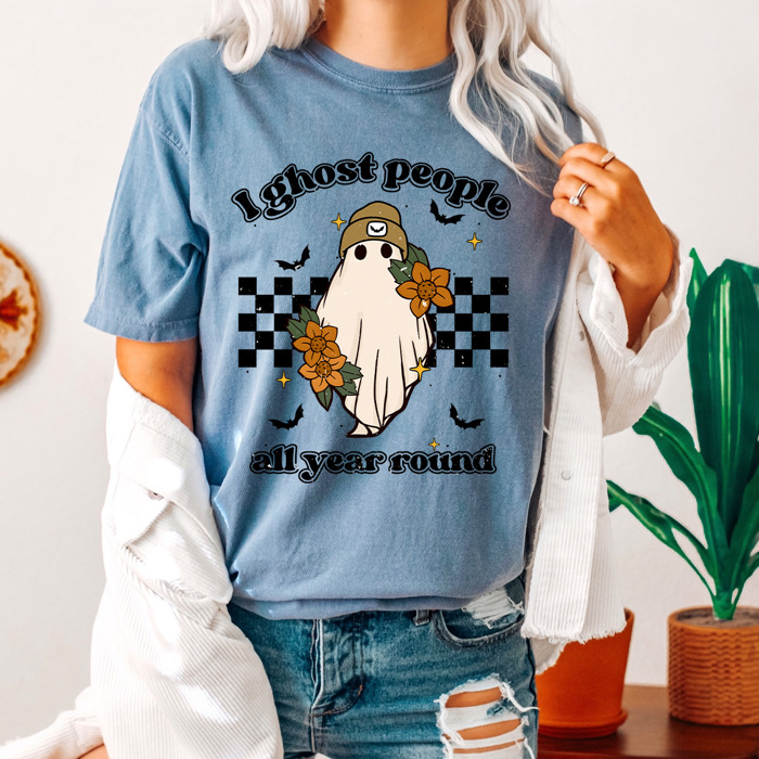 I Ghost People All Year Round Comfot Colors Tee, Halloween Ghost Graphic Tee, Fall Trendy Ghost Printed Tee