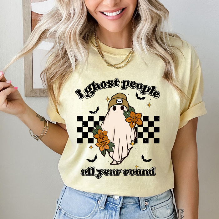 I Ghost People All Year Round Comfot Colors Tee, Halloween Ghost Graphic Tee, Fall Trendy Ghost Printed Tee