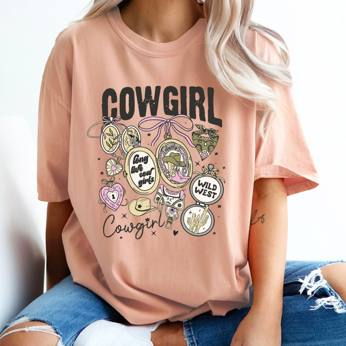 Cowgirl Locket Aesthetic Comfort Colors Tee, Cowgirl Locket Graphic Tee, Western Shirt