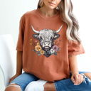 Medium Yam Floral Highland Cow Comfort Colors Tee, Western Flower Cow Printed Tee, Cowgirl Shirt 