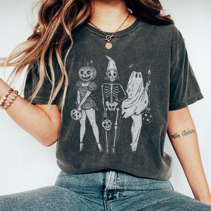 Vintage Halloween Ladies Graphic Tee, Halloween Shirt, Fall Graphic Tee, Cute Halloween Shirt