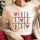  XOXO Tic Tac Toe Graphic Sweatshirt, Valentine Graphic Sweatshirt, XOXO Shirt, Cute Valentine's Day Sweatshirt, Glitter Heart Sweatshirt