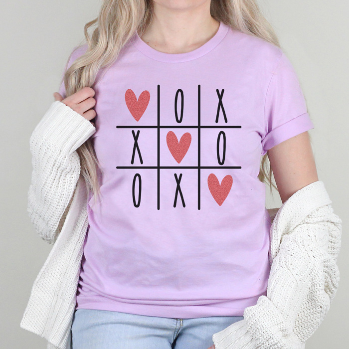 XOXO Tic Tac Toe Graphic Sweatshirt, Valentine Graphic Sweatshirt, XOXO Shirt, Cute Valentine's Day Sweatshirt, Glitter Heart Sweatshirt