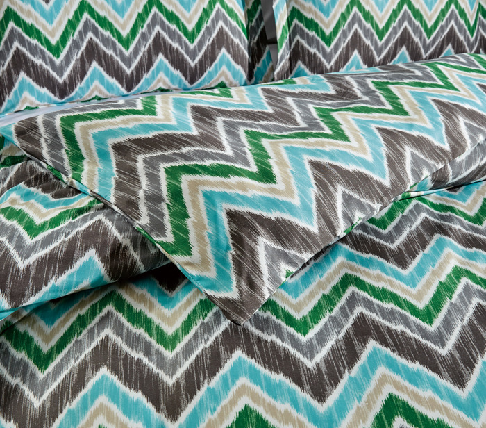 Bibb Home 4 Piece Solid Quilt Set with Cushion