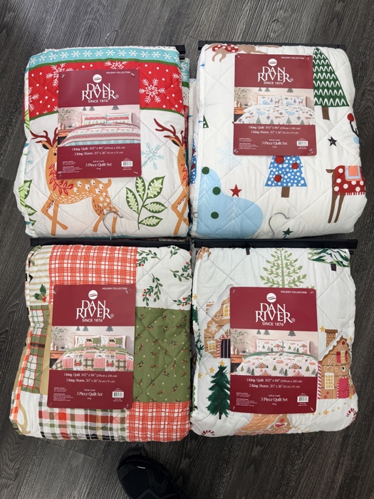 Dan River 3 Piece Christmas Print Pinsonic Quilt Sets