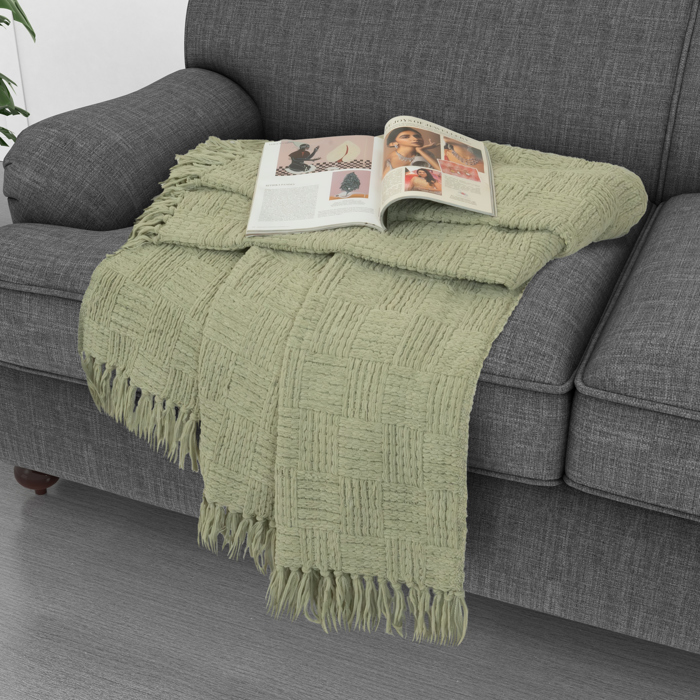 Kathy Ireland Oversized Chenille Polyester Fringed Basket Throw 50? X 70?
