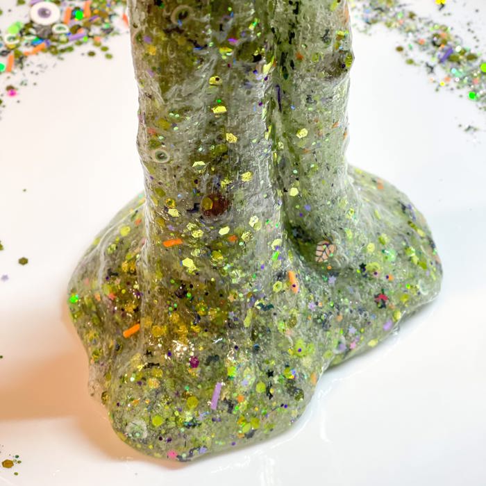 Witch’s Brew Glow-In-The-Dark Halloween Slime Kit