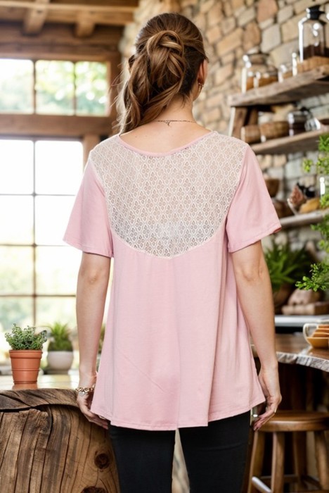 SOLID SHORT SLEEVE TOP WITH BACK LACE CONTRAST