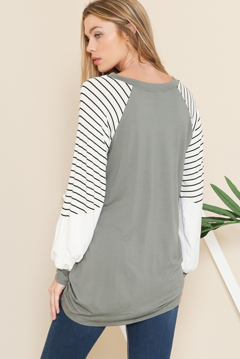V-NECK BASEBALL TUNIC WITH STRIPE SLEEVES