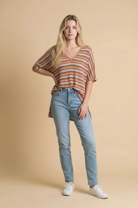 OVERSIZE V-NECK SHORT SLEEVE TUNIC WITH SIDE SLIT
