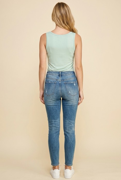BASIC TANK TOP WITH CHEST SNAP BUTTON