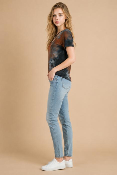 CHEST CRISS CROSS TIE DYE TOP