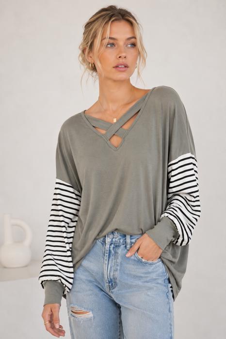 CRISS CROSS CHEST TOP WITH STRIPE SLEEVE CONTRAST