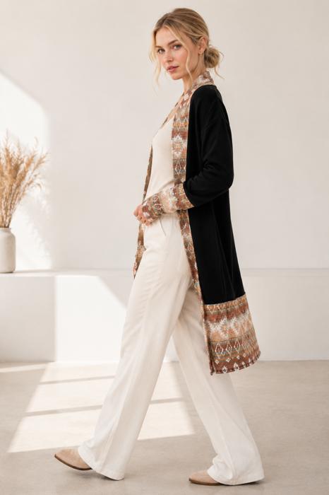 SOLID OPEN CARDIGAN WITH AZTEC PRINT CONTRAST