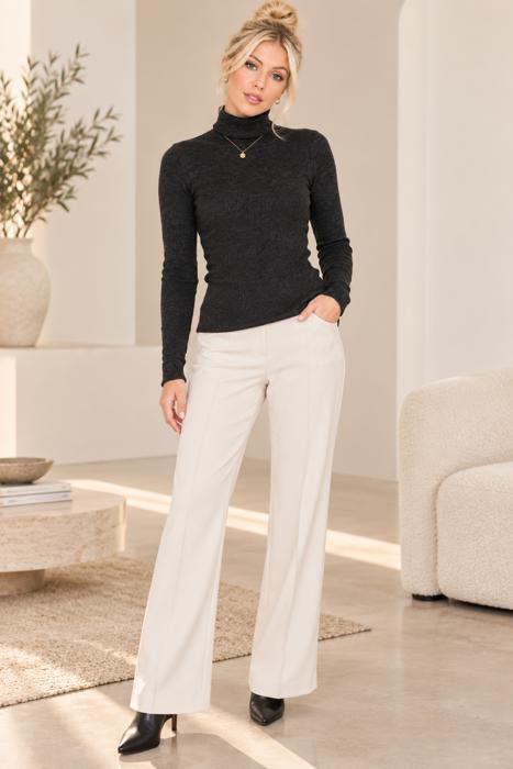 KNIT TURTLE NECK TOP