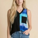  COLOR BLOCK V-NECK SLEEVELESS TOP WITH POCKET