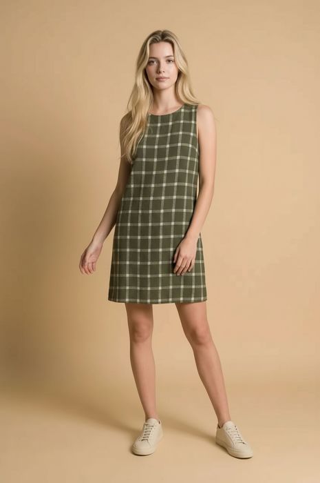 SLEEVELESS SHIFT DRESS WITH PLAID PATTERN