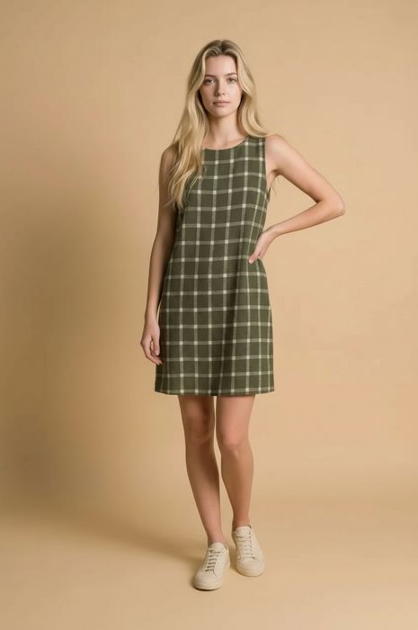 SLEEVELESS SHIFT DRESS WITH PLAID PATTERN
