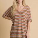  OVERSIZE V-NECK SHORT SLEEVE TUNIC WITH SIDE SLIT