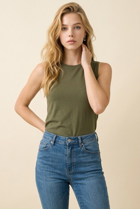 SLEEVELESS TOP WITH BACK KEYHOLE