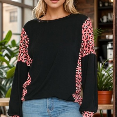 SOLID TUNIC TOP WITH ANIMAL PRINT SLEEVE CONTRAST