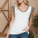 XL WHITE SOLID TOP WITH ANIMAL CONTRAST RUFFLES SLEEVES