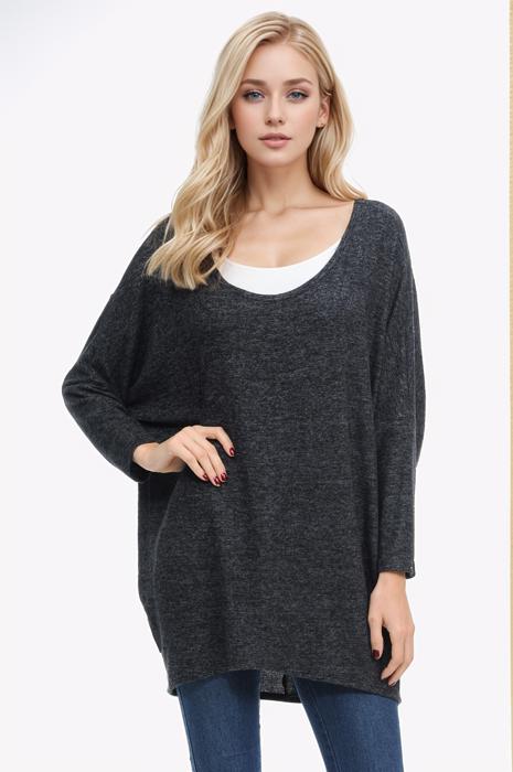 OVERSIZED TUNIC WITH 3/4 SLEEVES