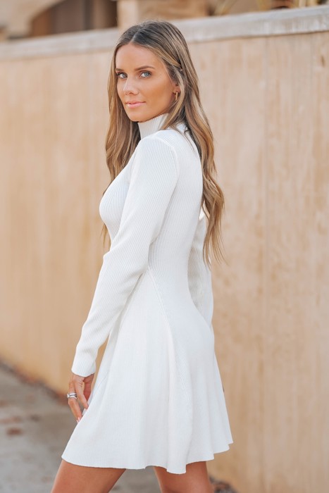 RIBBED MOCK NECK MINI DRESS