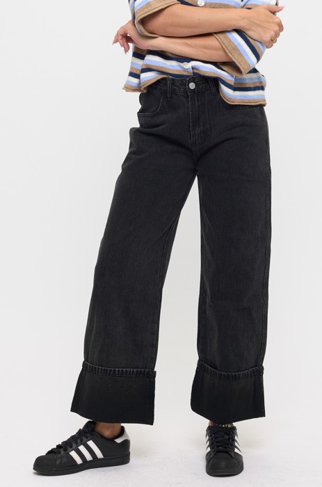 CUFFED WIDE LEG JEANS