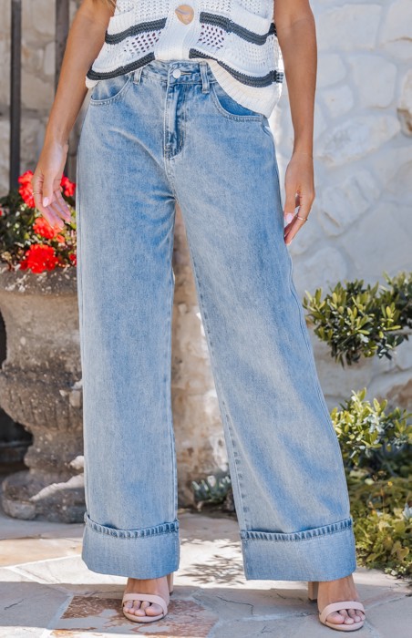 CUFFED WIDE LEG JEANS
