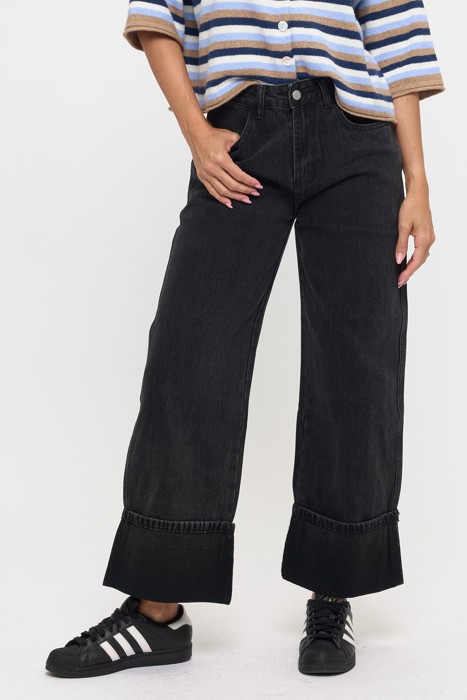 CUFFED WIDE LEG JEANS