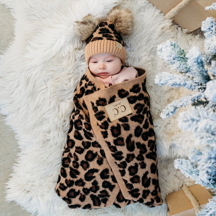 C.C� Baby Leopard Blanket