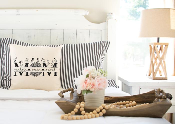 Mom Pillow Cover