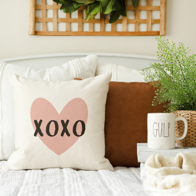 XOXO Throw Farmhouse Pillow Cover 18x18