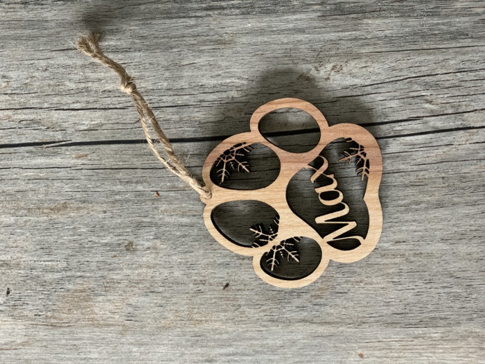 Personalized Pet Paw Ornament | Custom Dog and Cat Name Christmas Ornament | Angel Wings Pet Memorial Keepsake | Pet Loss Gift
