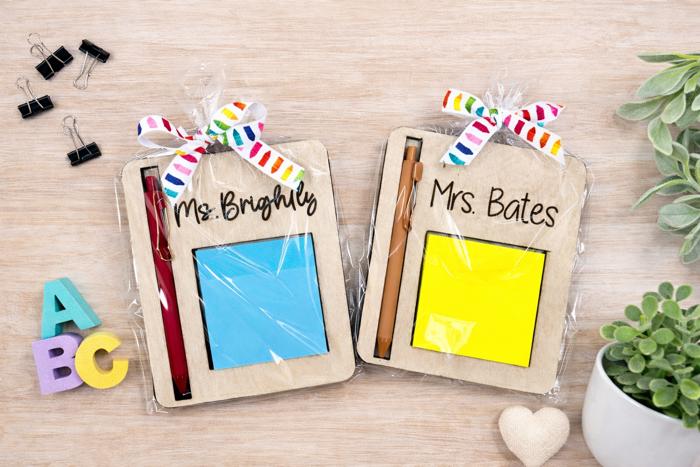 Sticky Note Holder, Post Note Holder for Teacher Appreciation Gift, Notes holder, Teacher Gift for Desk, Personalized Teacher Gift