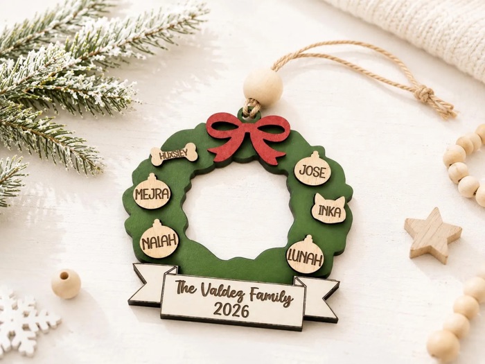 Personalized Family Christmas Ornament | Custom Pet & Family Ornament | Christmas Tree Ornament | Family Name Christmas Ornament