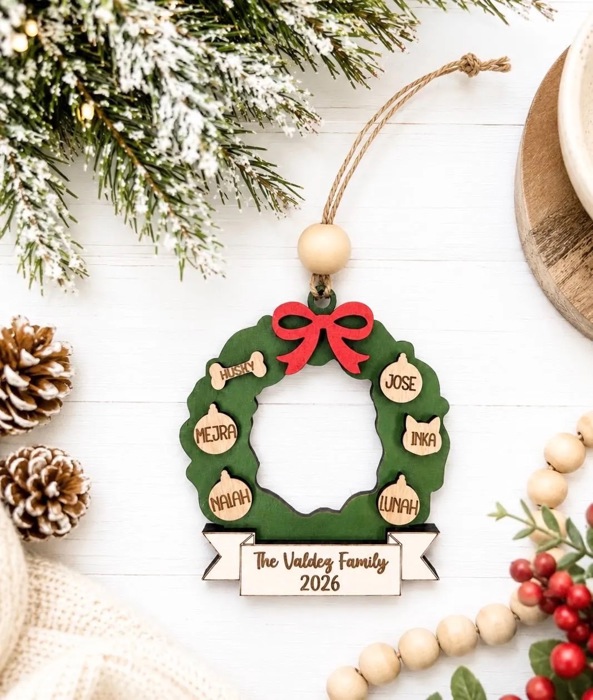 Personalized Family Christmas Ornament | Custom Pet & Family Ornament | Christmas Tree Ornament | Family Name Christmas Ornament