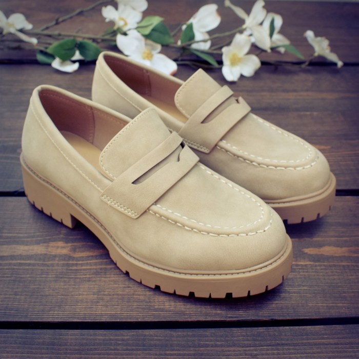 Lug Heel Sole Loafer